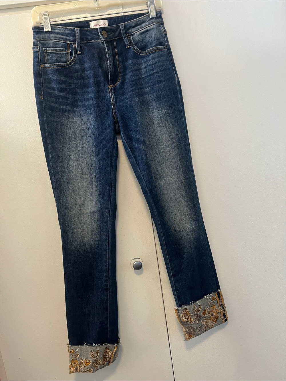 DRIFTWOOD Dark Blue Cropped Jeans with Gold-Embellished Cuffs sz 26